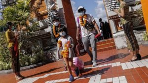 Bagaimana Situasi COVID di Bali dan Fiji?